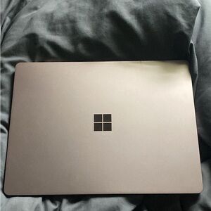 Microsoft surface laptop go
